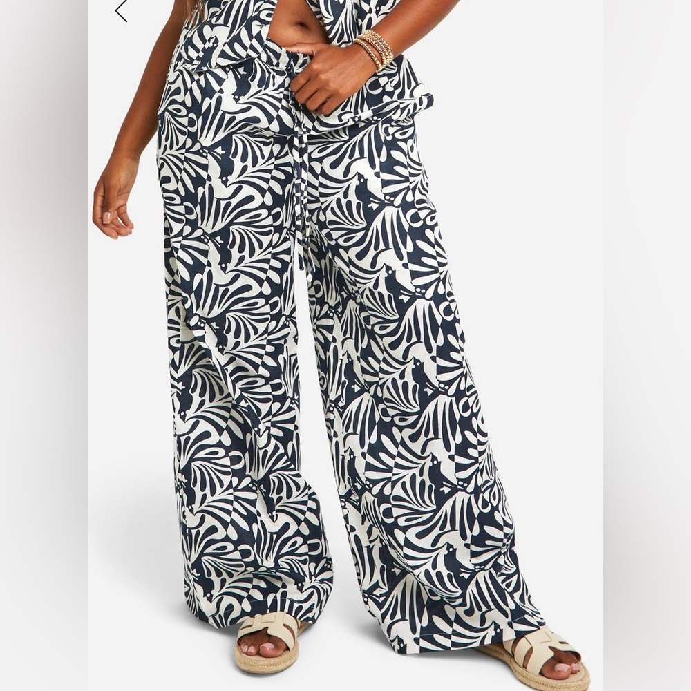 Boohoo Plus LINEN LOOK PRINTED WIDE LEG PANTS